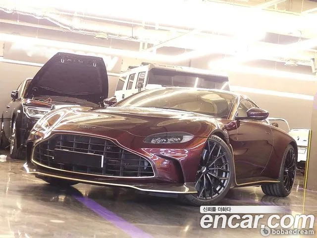 Aston Martin Vantage — Фото автомобиля 20