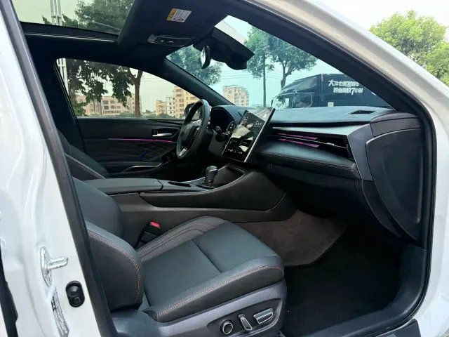 Toyota Avalon — Фото автомобиля 7