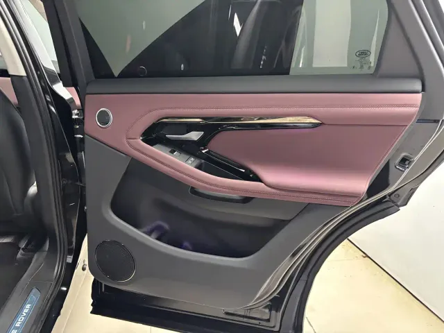 Land Rover Range Rover Evoque — Фото автомобиля 24