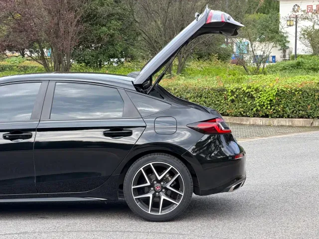 Honda Civic — Фото автомобиля 8