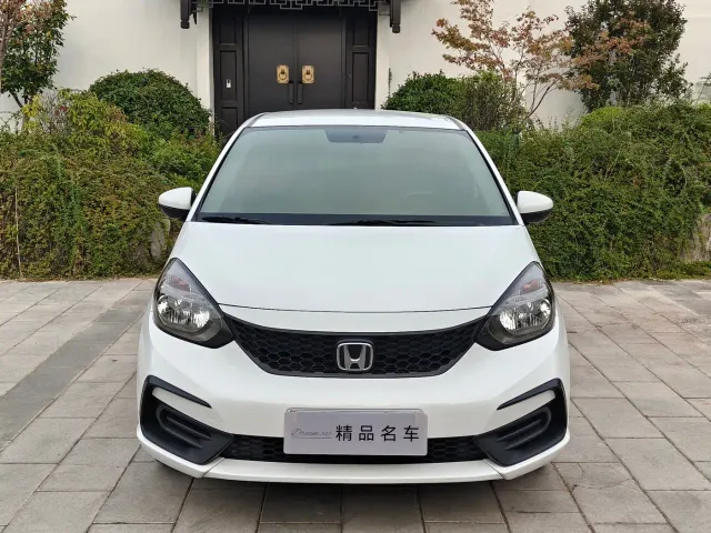 Honda Fit — Фото автомобиля 2