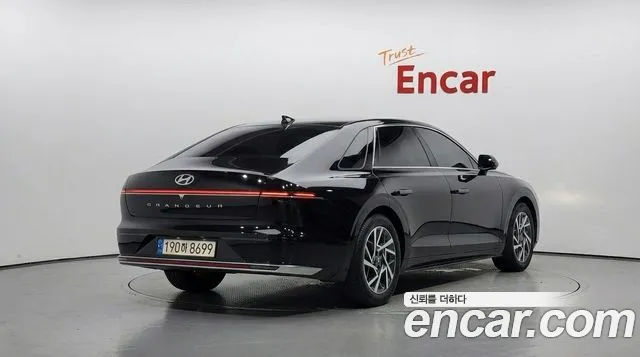 Hyundai Grandeur Grandeur (GN7) 2.5 Бензин 2WD — Фото автомобиля 2