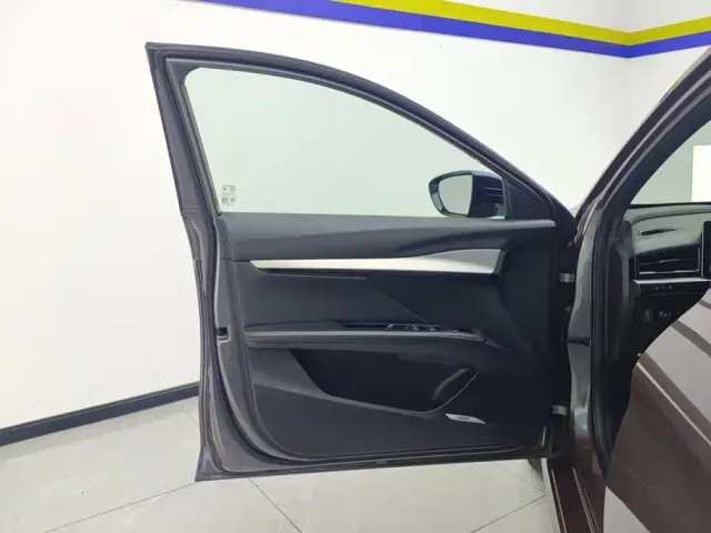 MG 5 Scorpio — Фото автомобиля 7