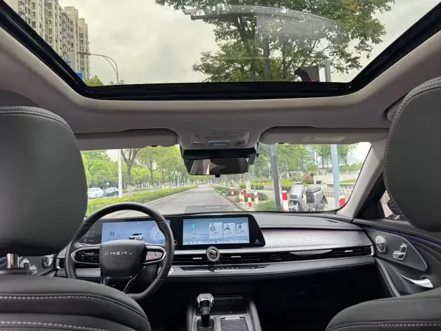Chery Arrizo 8 — Фото автомобиля 12
