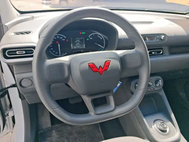 Wuling Hongguang — Фото автомобиля 5