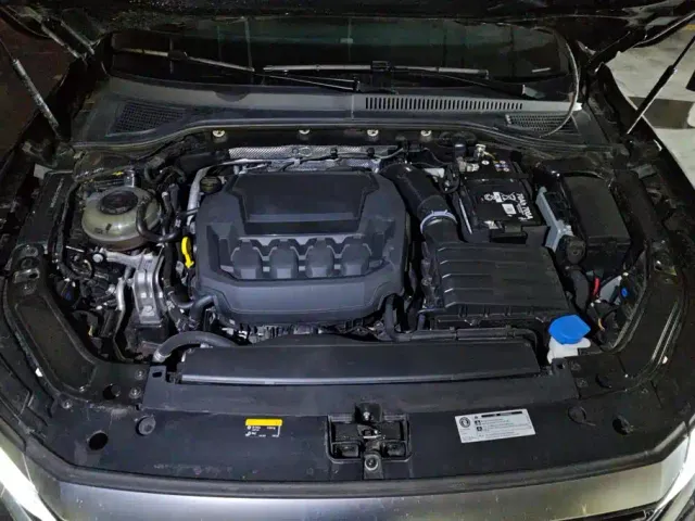 Volkswagen Passat — Фото автомобиля 10