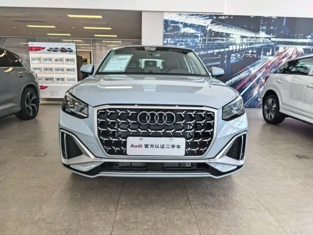 Audi Q2L — Фото автомобиля 2