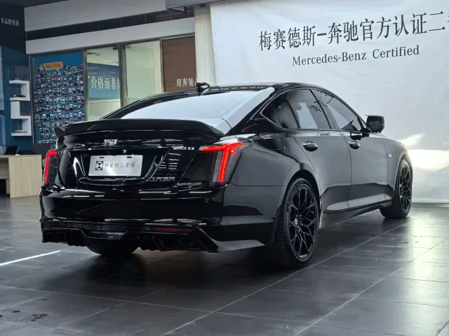 Cadillac CT5 — Фото автомобиля 3