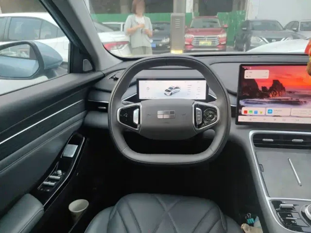 Geely Galaxy L6 — Фото автомобиля 11