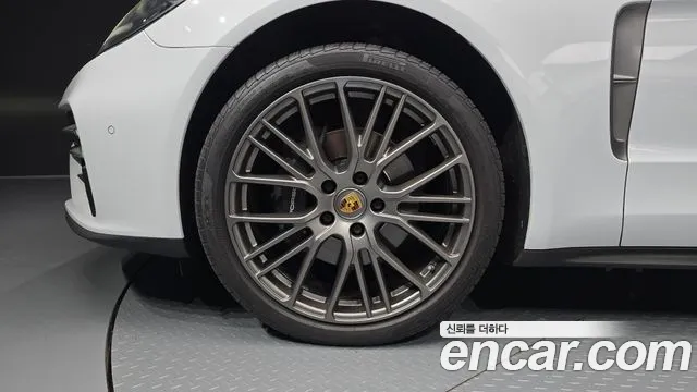 Porsche Panamera 971 — Фото автомобиля 5