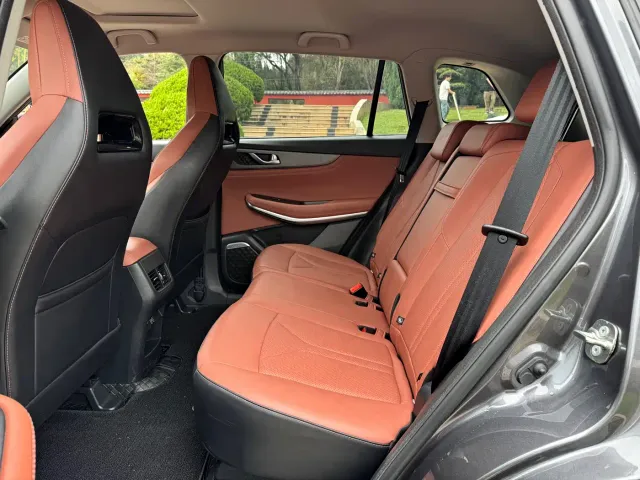 Changan CS75 — Фото автомобиля 13