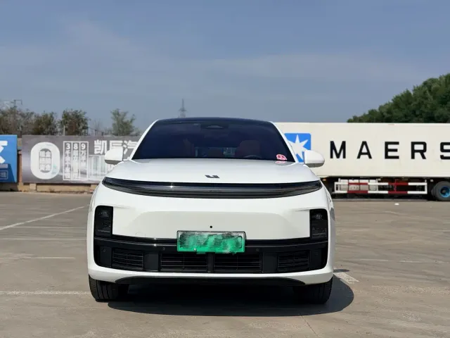 Li Auto L7 — Фото автомобиля 2