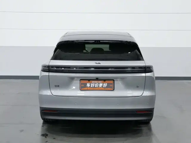 Li Auto i6 — Фото автомобиля 4