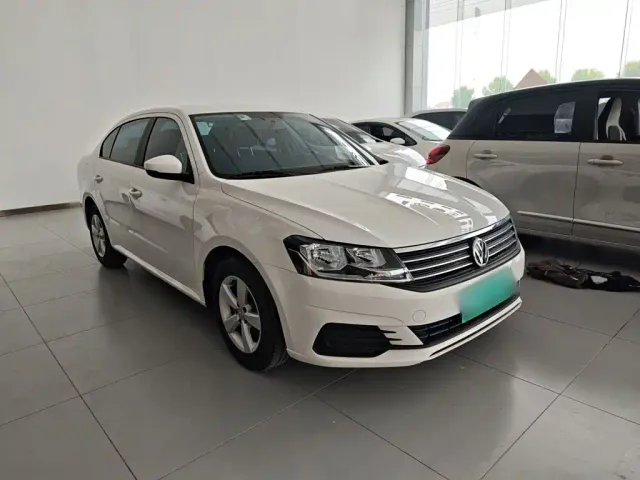 Volkswagen Lavida — Фото автомобиля 3