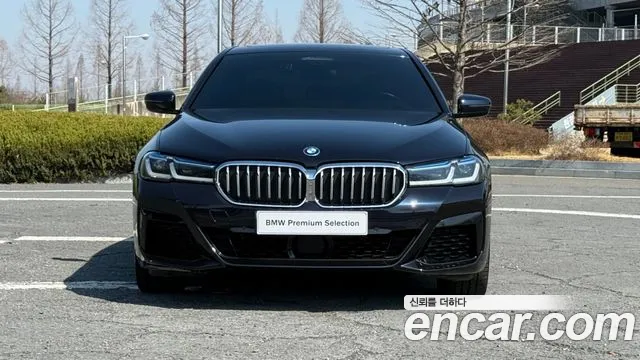 BMW 5-Series 5 серия (G30) — Фото автомобиля 3