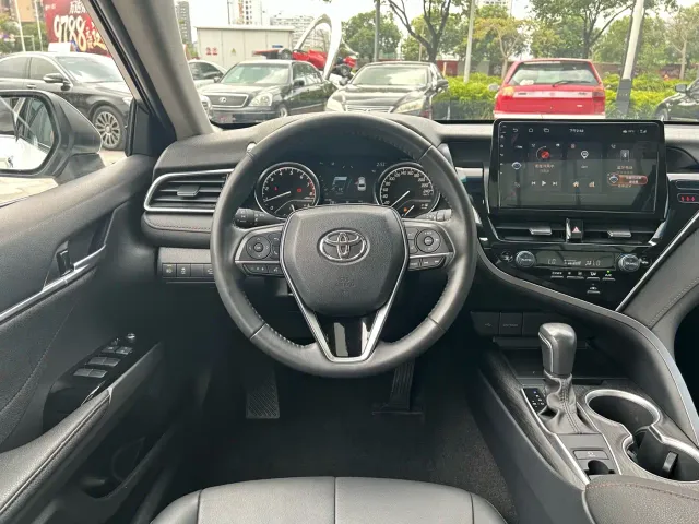 Toyota Camry — Фото автомобиля 19
