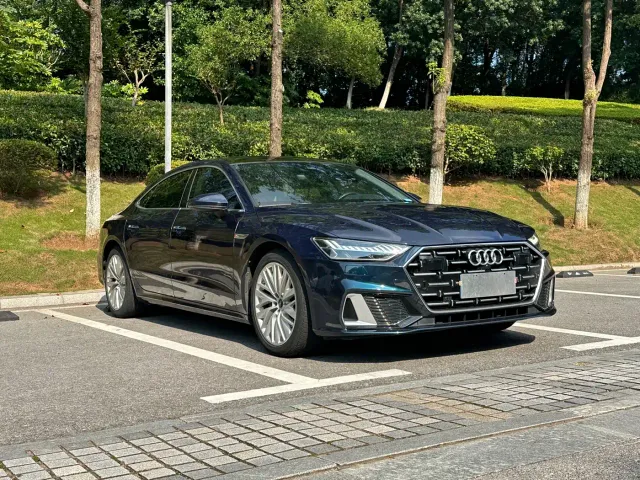 Audi A7L — Фото автомобиля 3
