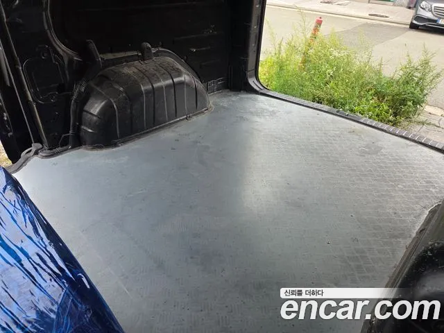Hyundai Staria — Фото автомобиля 11
