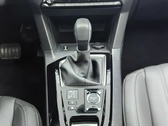 Peugeot 408 — Фото автомобиля 13