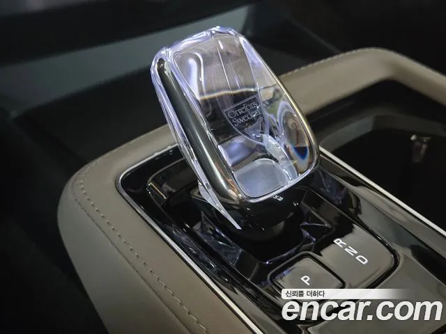 Volvo S90 — Фото автомобиля 15
