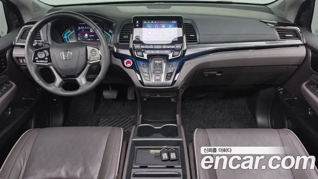 Honda Odyssey — Фото автомобиля 2