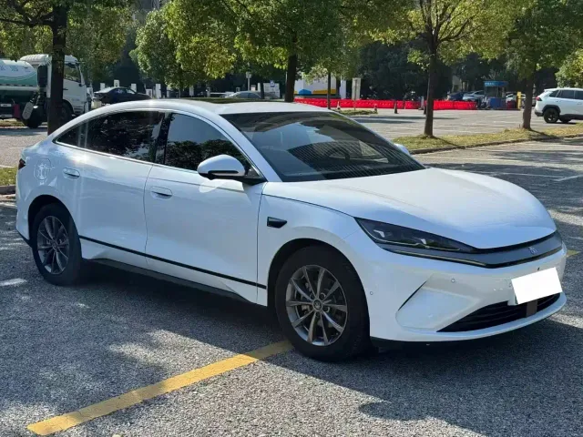 BYD Qin L — Фото автомобиля 3