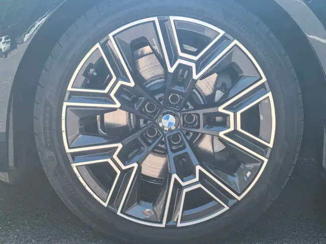 BMW 5 Series — Фото автомобиля 5