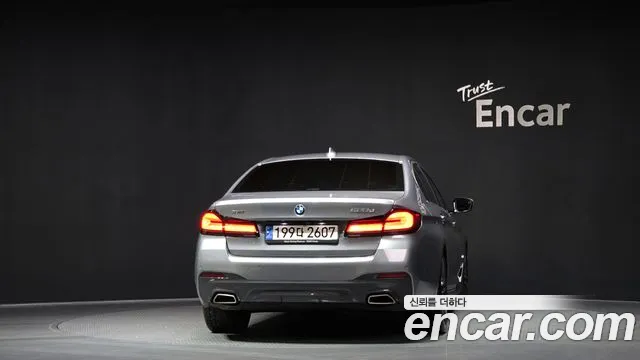 BMW 5-Series 5 серия (G30) 523d xDrive M Sport — Фото автомобиля 4