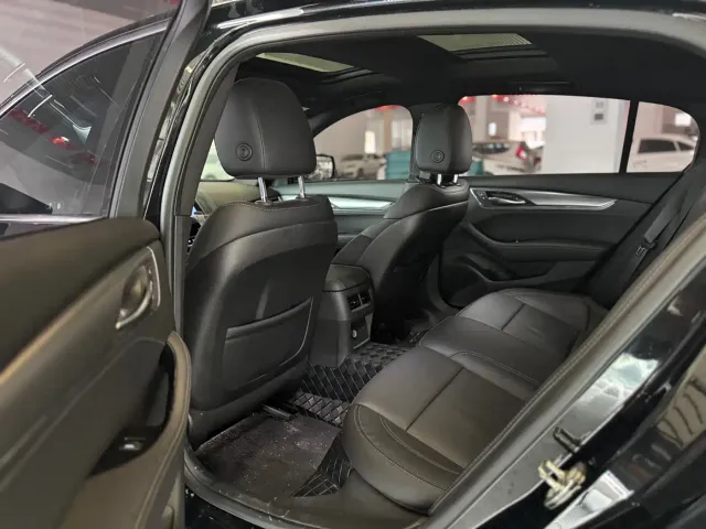 Cadillac CT5 — Фото автомобиля 7