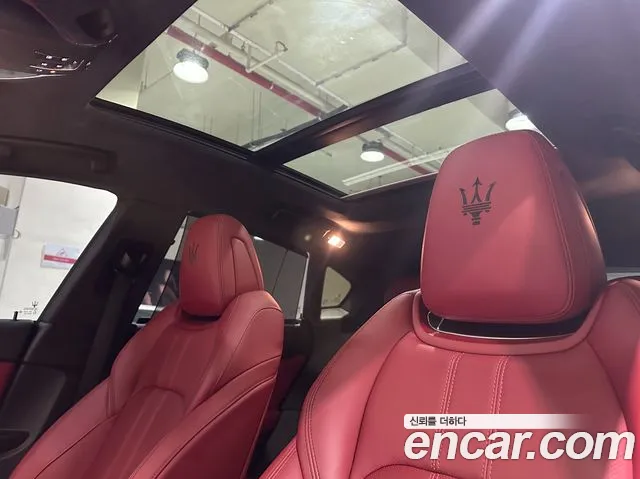 Maserati Levante — Фото автомобиля 10