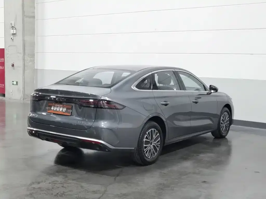 Geely Galaxy Galaxy Stellar 6 2025 60km Voyager Edition — Фото автомобиля 2