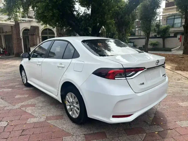 Toyota Corolla — Фото автомобиля 4