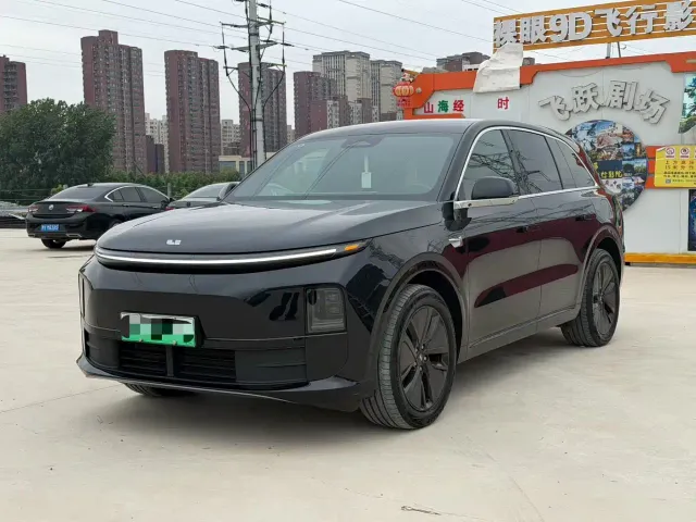 Фотография автомобиля — Li Auto L6