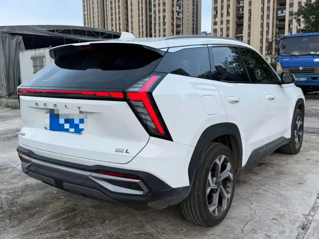 Geely Boyue L — Фото автомобиля 17