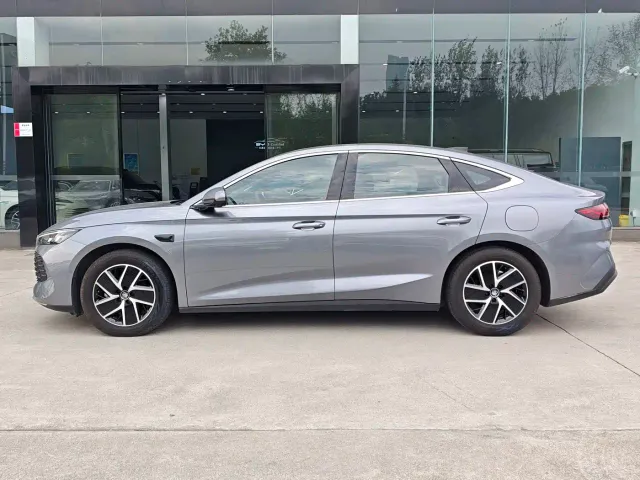 BYD Qin L — Фото автомобиля 4