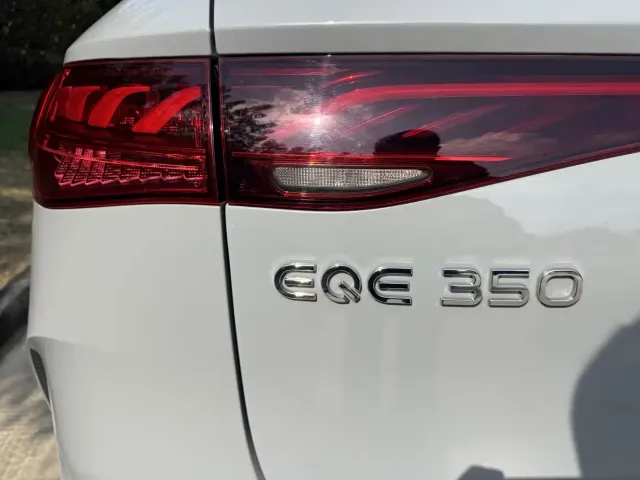 Mercedes-Benz EQE SUV — Фото автомобиля 13