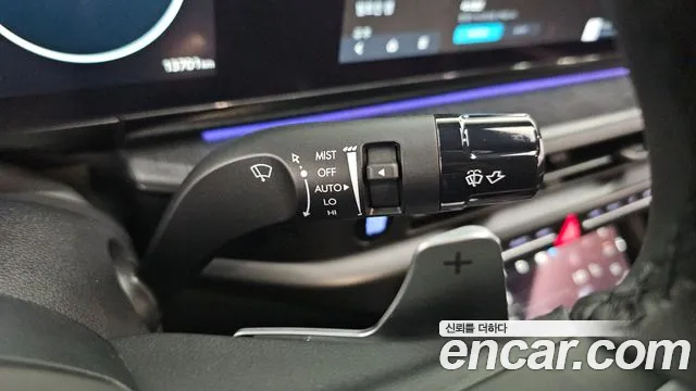 Hyundai Grandeur Grandeur (GN7) 3.5 Бензин 4WD — Фото автомобиля 30