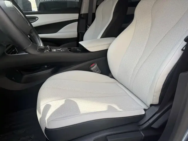 BYD Seal 05 DM-i — Фото автомобиля 12