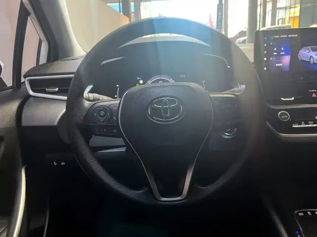 Toyota Corolla — Фото автомобиля 13