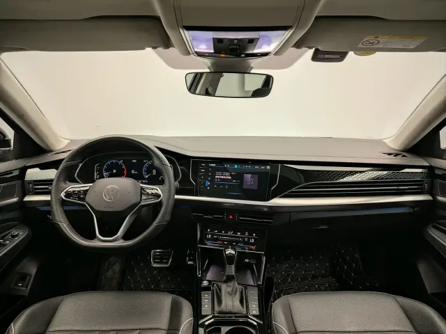 Volkswagen Passat — Фото автомобиля 9