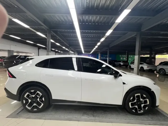 XPeng XPeng G7 2025 Model 702 Ultra Long Range Ultra — Фото автомобиля 5
