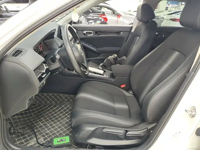 Honda Civic — Фото автомобиля 14