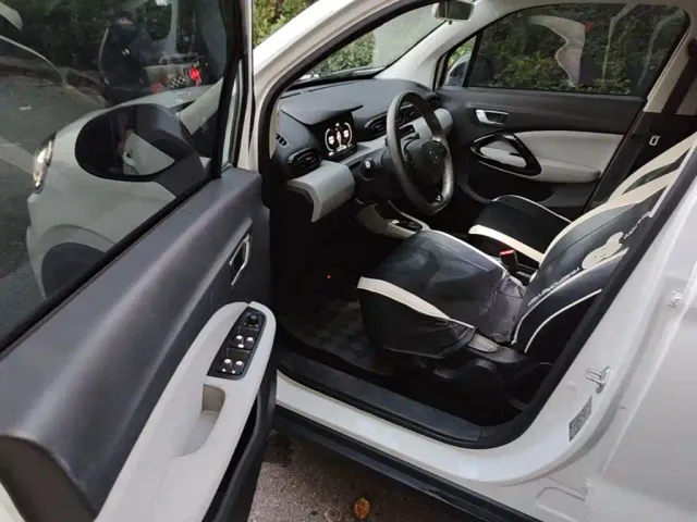 Leapmotor T03 — Фото автомобиля 15