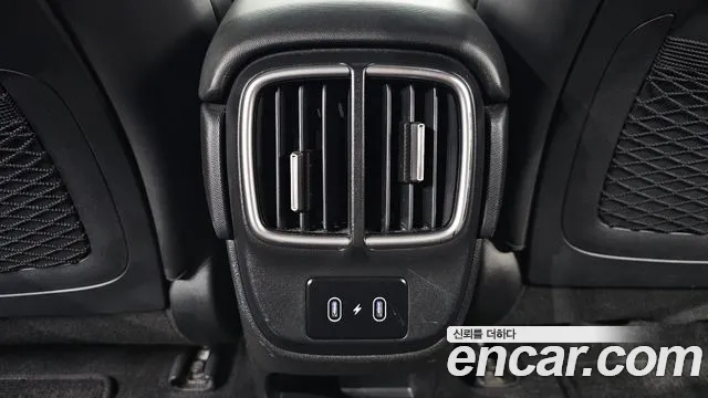 Hyundai Ioniq 6 — Фото автомобиля 30
