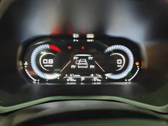 Geely Emgrand — Фото автомобиля 14