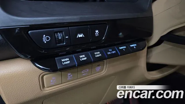 Kia Canival Carnival 4 поколение Бензин 9 мест Hi-Limousine(Спецкузов) — Фото автомобиля 12