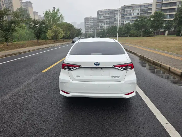 Toyota Corolla — Фото автомобиля 4