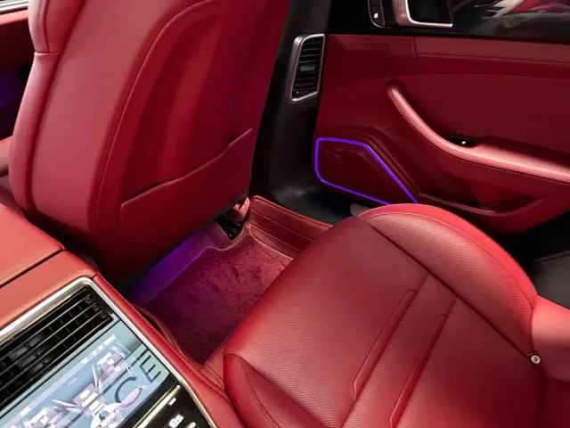 Porsche Panamera — Фото автомобиля 10