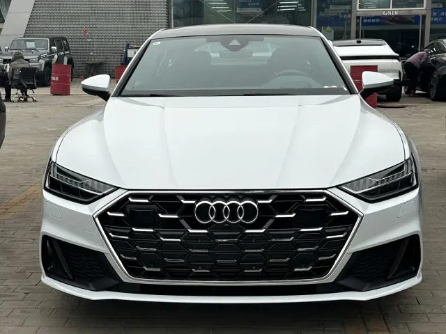 Audi A7 — Фото автомобиля 2