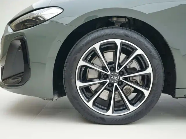 Audi A5L — Фото автомобиля 14